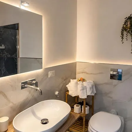 Genny 3* Naples